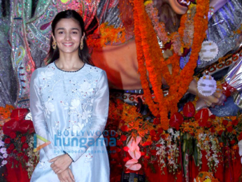 Alia Bhatt and Kajol grace Navratri celebrations in Juhu