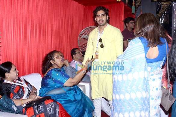alia and kajol grace navratri celebrations 7