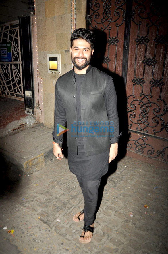 anil sonams diwali bash 31