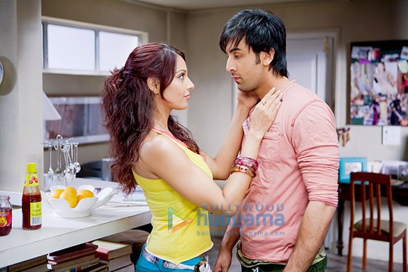 bachna ae haseeno 12
