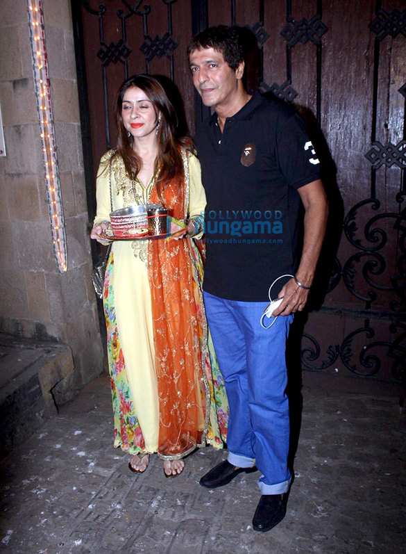celebs celebrate karva chauth at anil kapoors house in juhu 4