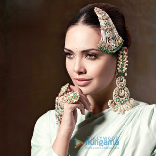 Celebrity Photo Of Esha Gupta