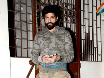 Farhan Akhtar snapped in Bandra after dubbing for Rock On!! 2