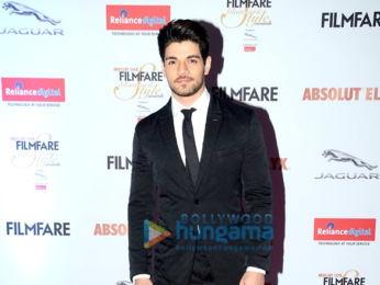 Aishwarya Rai Bachchan, Katrina Kaif, Kajol & Alia Bhatt grace 'Filmfare Glamour & Style Awards 2016'