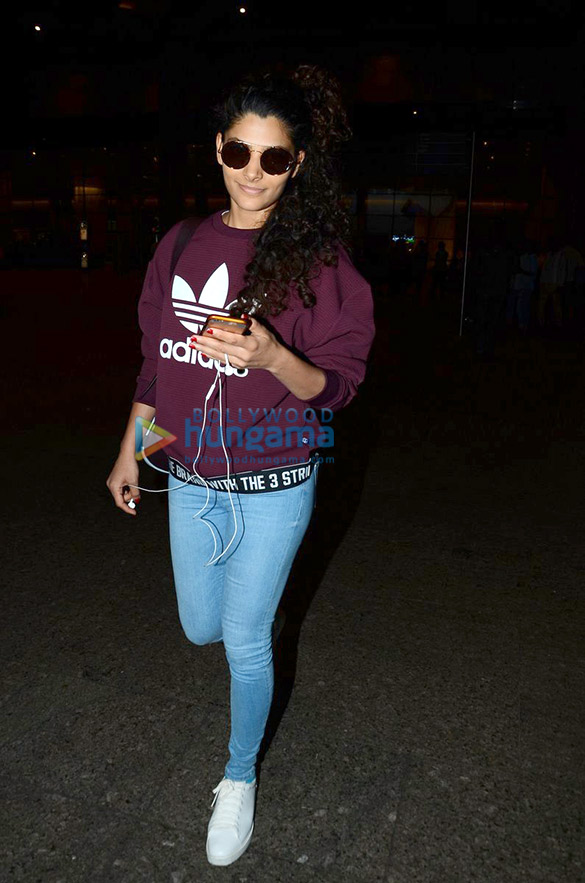 harshvardhan and saiyami back after london premiere of mirzya 6