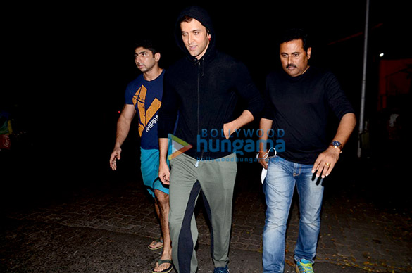 hrithik snapped post jogging in juhu 5