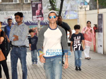 Hrithik Roshan snapped with his kids post 'Inferno' screening