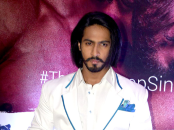 Jackie Shroff unveils Thakur Anoop Singh's wax statue