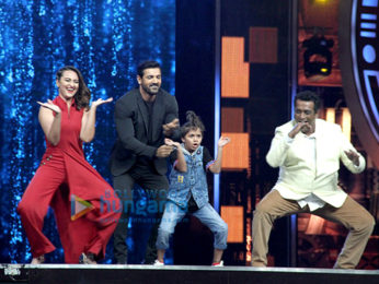 John Abraham & Sonakshi Sinha promote 'Force 2' on Super Dancer