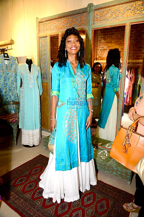 juhi chawla launches gopi vaids first stand alone store 3