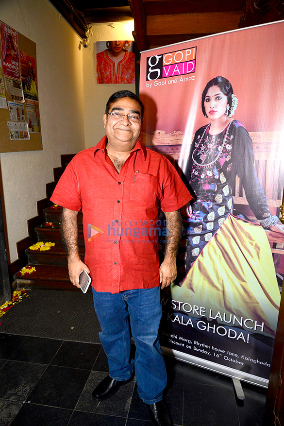 juhi chawla launches gopi vaids first stand alone store 6