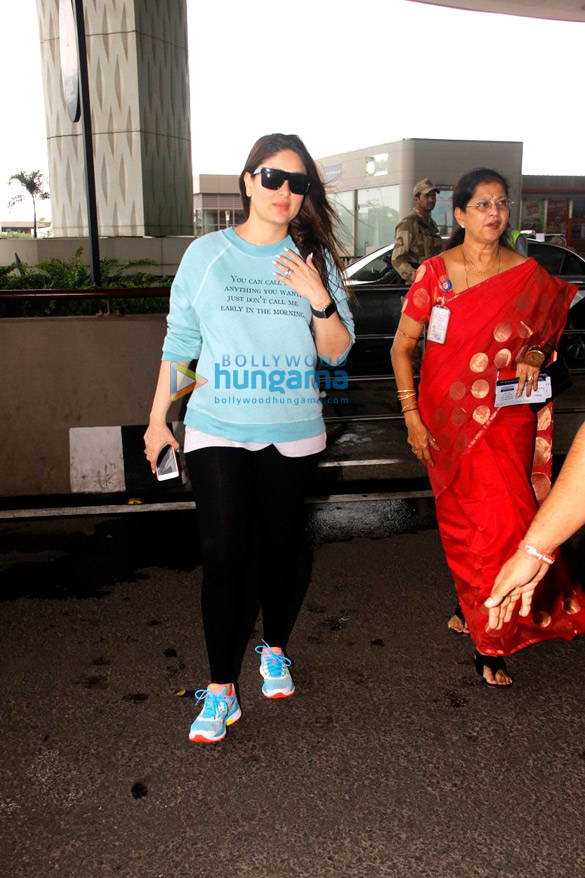 Kareena Kapoor Khan, Kriti Sanon & Hema Malini snapped at the airport