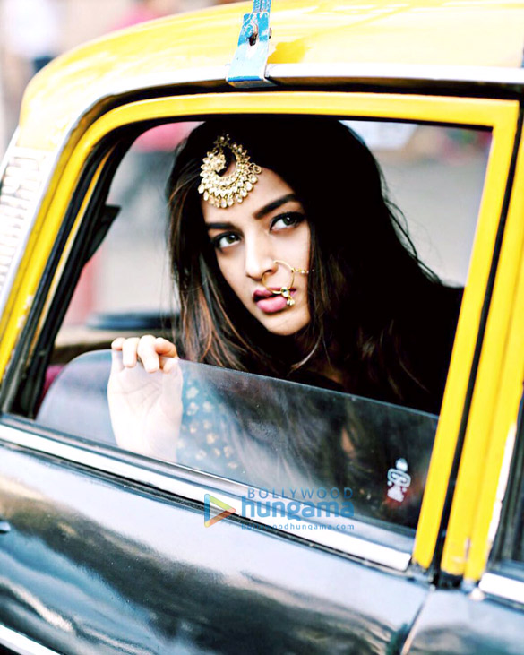 nidhhi agerwal1