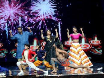Baba Ramdev shows his dance skills on the sets of Super Dancer