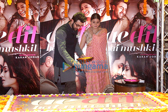 ranbir and anushka celebrate diwali 2