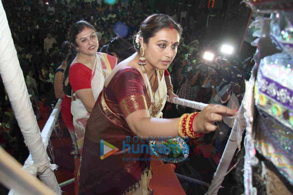 rani celebrates sindur khela 4