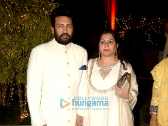 Shah Rukh Khan and many more at Sachin Joshi's Diwali bash