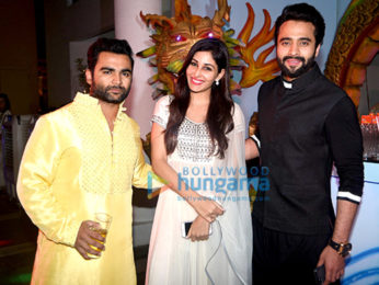 Shah Rukh Khan and many more at Sachin Joshi's Diwali bash