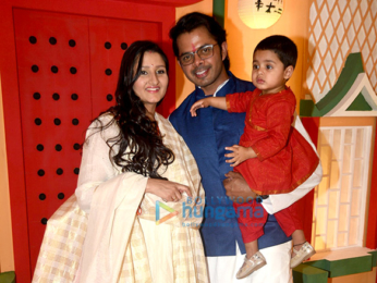Shah Rukh Khan and many more at Sachin Joshi's Diwali bash