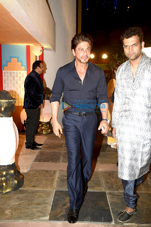 srk and many more at sachin joshis diwali bash 19