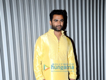 Shah Rukh Khan and many more at Sachin Joshi's Diwali bash