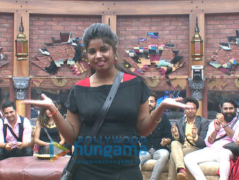 Salman Khan shoots for Bigg Boss - Weekend Ka Vaar