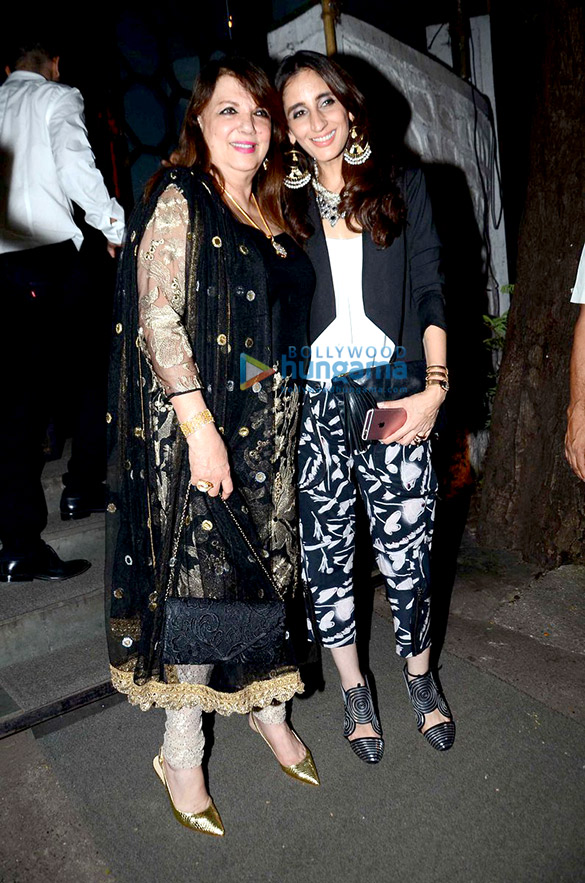 sanjay dutt sunil shetty and abhishek kapoor snapped post dinner at the korner house 4