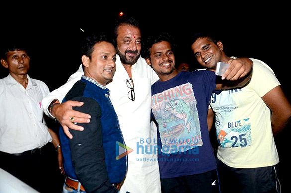 sanjay dutt sunil shetty and abhishek kapoor snapped post dinner at the korner house 5