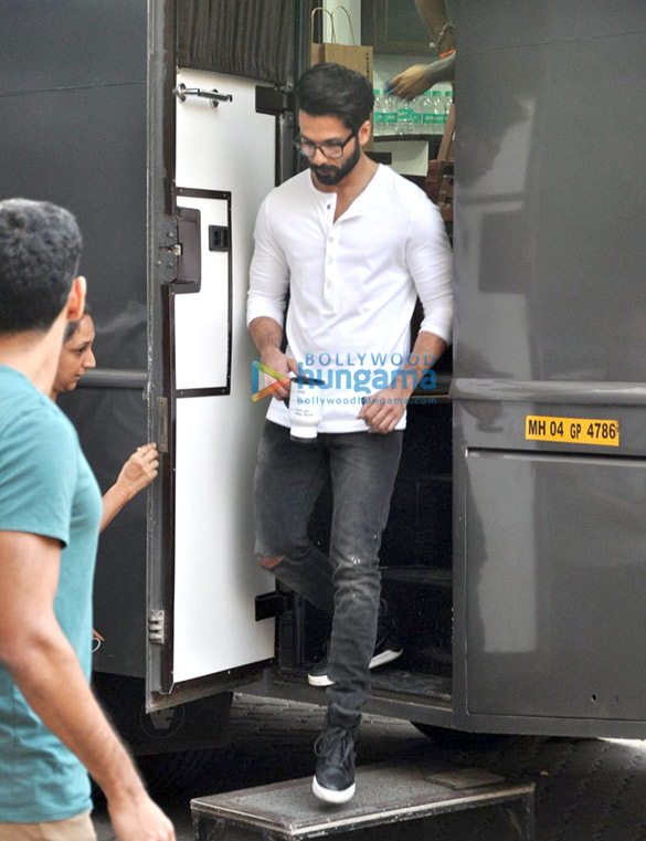 shahid shoots for vogue bffs on colors infinity 1