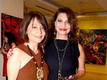 Shilpa Shetty, Kimi Katkar & Gauahar Khan at the private viewing of Anu Malhotra's art show