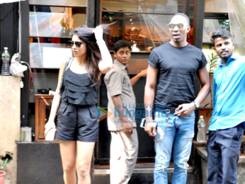 Shriya Saran & Dwayne Bravo snapped post lunch at Indigo