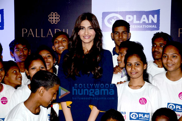 sonam kapoor graces plan international girl child event 2