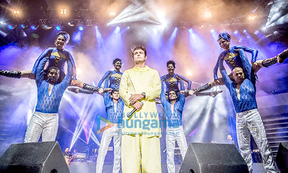 sonu nigam performs while on his us and canada tour 1