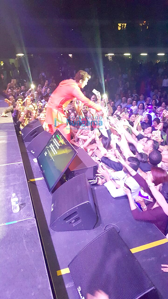 sonu nigam performs while on his us and canada tour 5