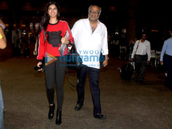 Sridevi, Juhi Chawla and Suniel Shetty snapped at the airport