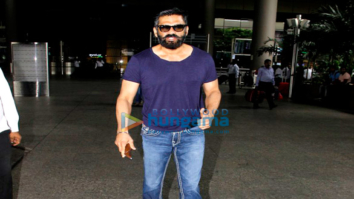 Suniel Shetty, Disha Patani & Amit Sadh snapped at the airport