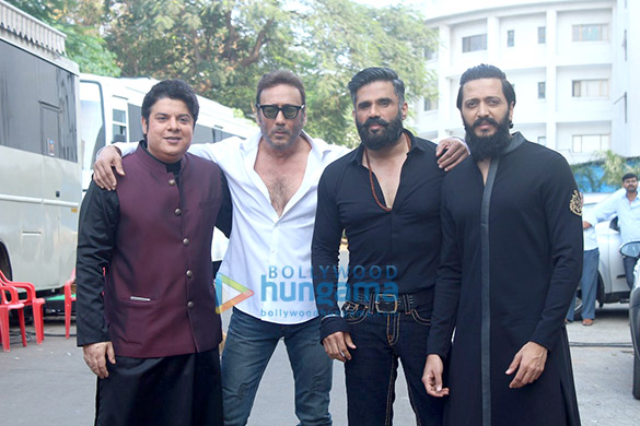 suniel and jackie on yaaron ki baarat 1