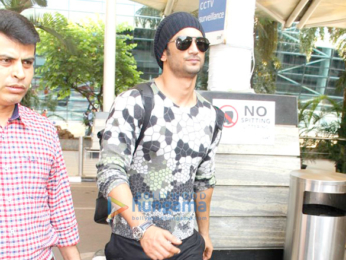 Sushant Singh Rajput & Sunny Deol snapped at the airport