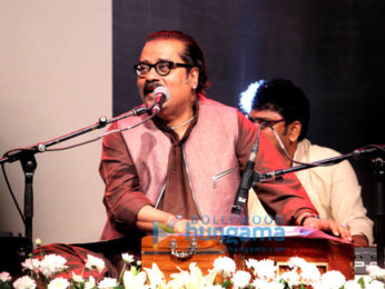 'Tum Bin 2' musical tribute to late ghazal maestro Jagjit Singh
