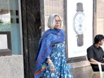 Vivek Oberoi snapped with his mom in Bandra