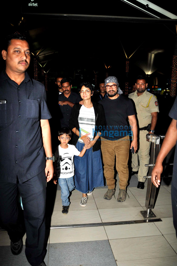 aamir khan family returns from holiday 2