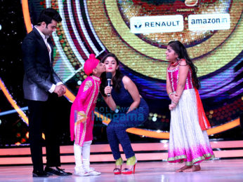 Alia Bhatt promotes ‘Dear Zindagi’ on Jhalak Dikhhla Jaa
