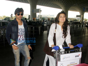 Bipasha Basu, Vidya Balan & Urvashi Rautela snapped at the Mumbai airport