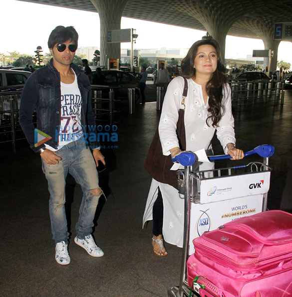 bipasha vidya urvashi snapped at the airport 9
