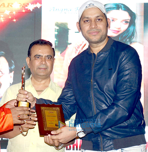 celebs grace bharat icon awards 14