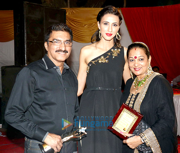 celebs grace bharat icon awards 16