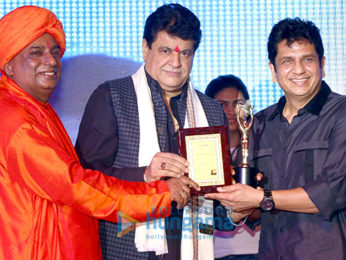 Celebs grace Bharat Icon Awards