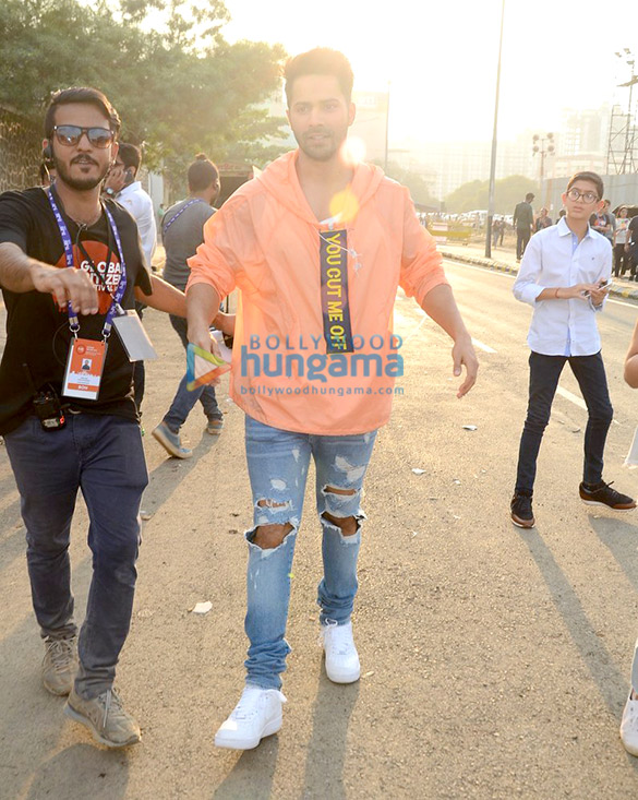 celebs grace global citizen festival india 2016 with coldplay 30