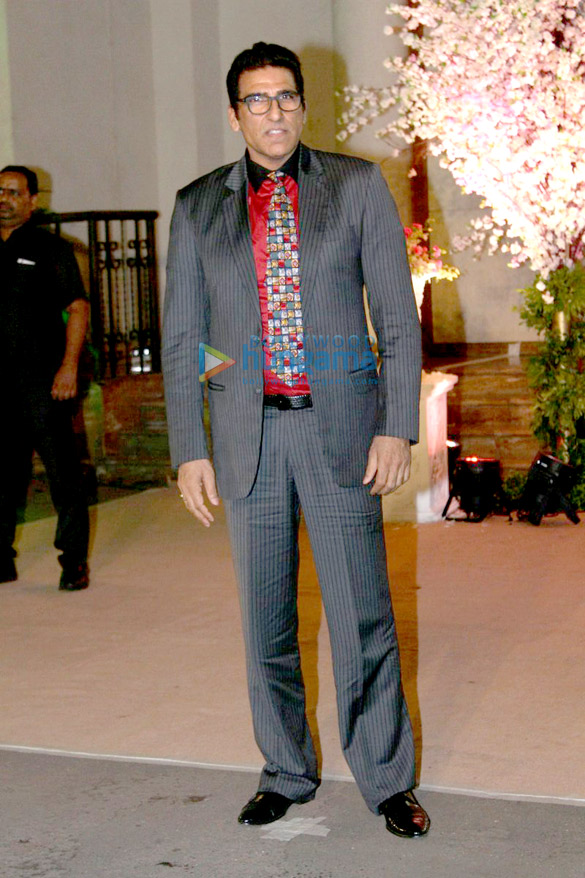 celebs grace rikku rakesh nath daughter shaina naths wedding reception 19
