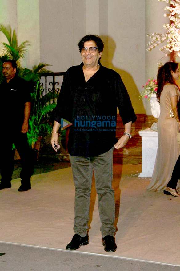 celebs grace rikku rakesh nath daughter shaina naths wedding reception 31